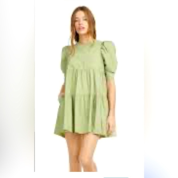 Moon River Mini Bubble Sleeve Dress. Size M sage green - Picture 9 of 9